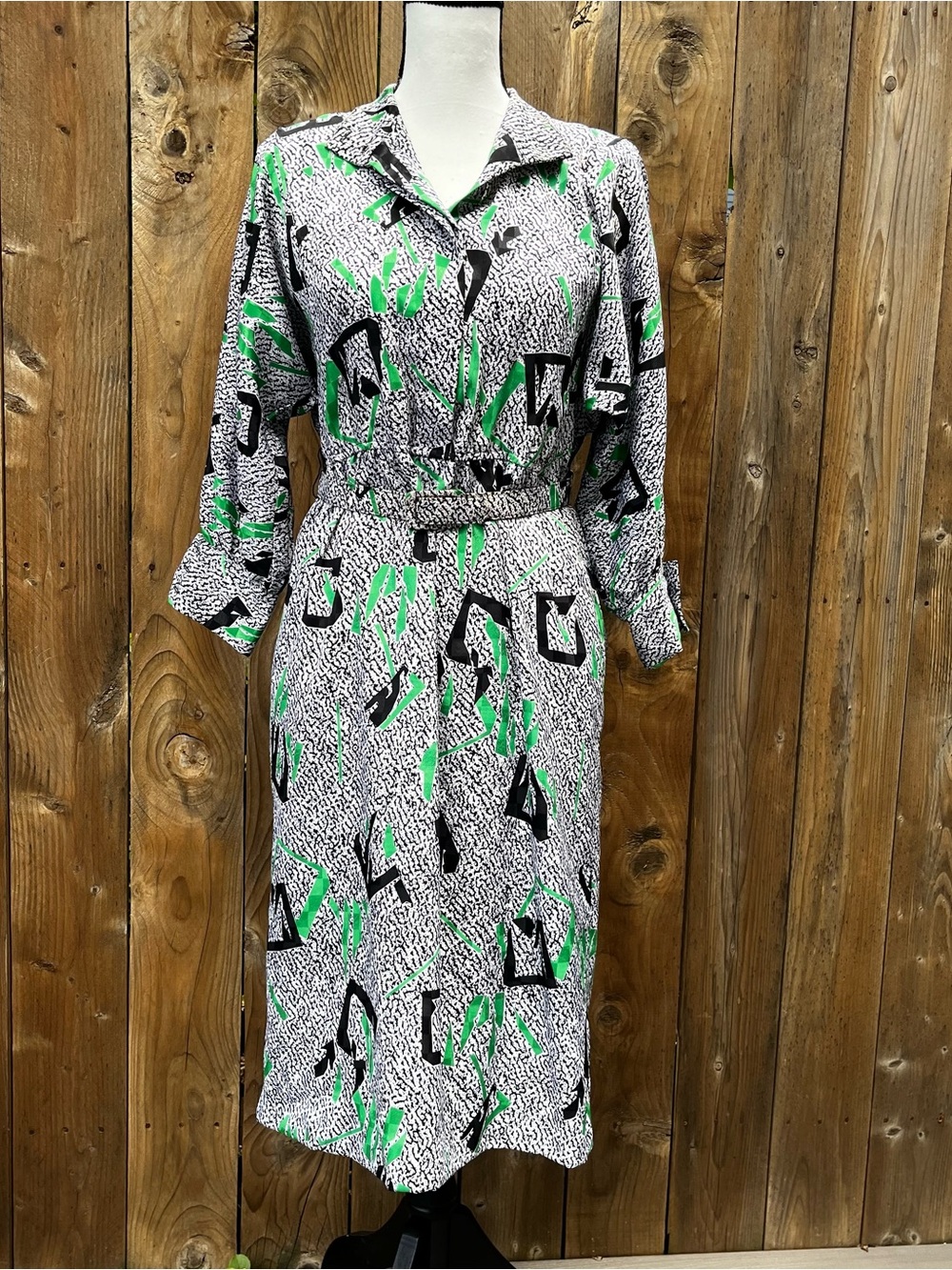 Vintage 80s Petites R&K Abstract Print Shirtwaist Dress in White, Black & Green